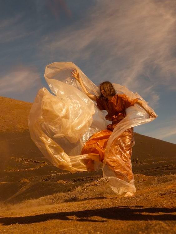 Archillect ID 377280