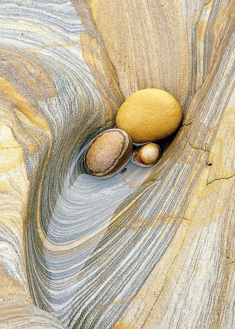 Archillect ID 377306