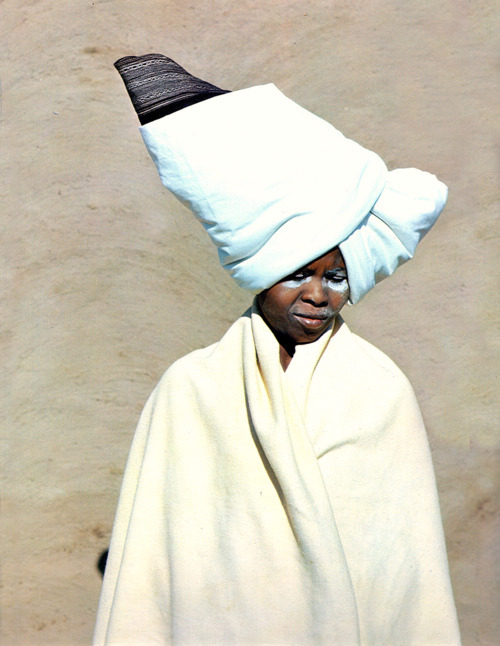 Archillect ID 377315