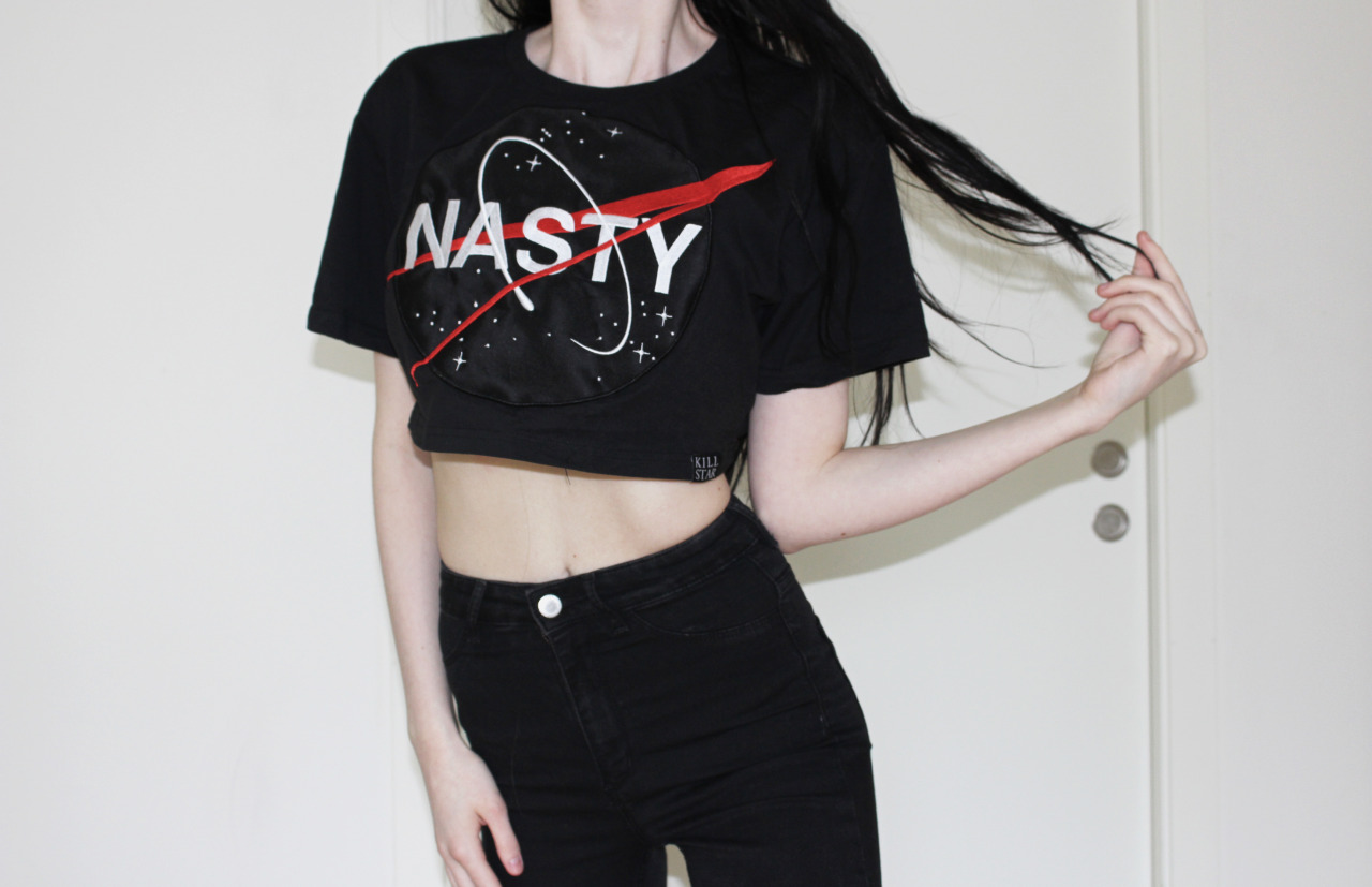 Archillect ID 377340