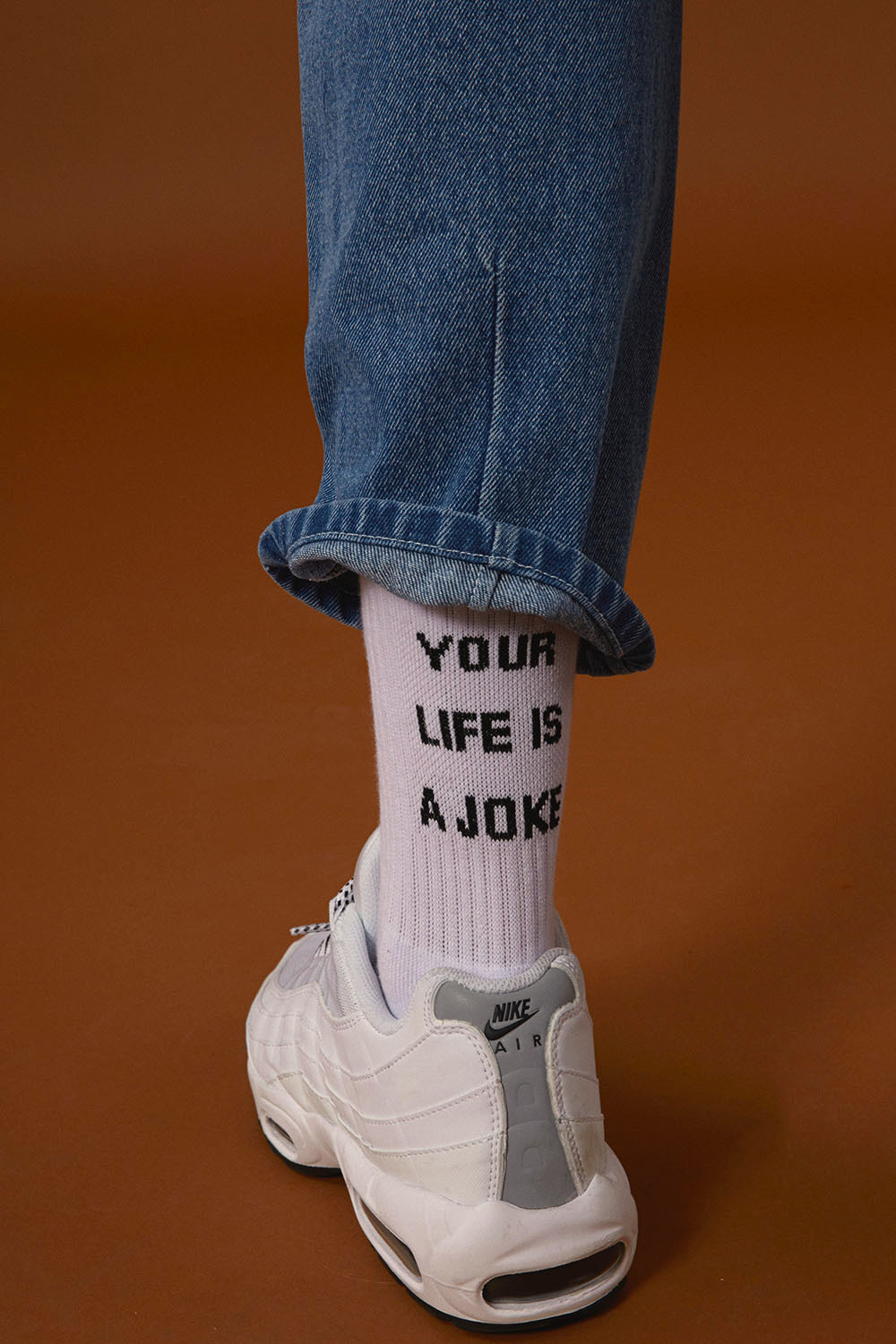 Archillect ID 377375