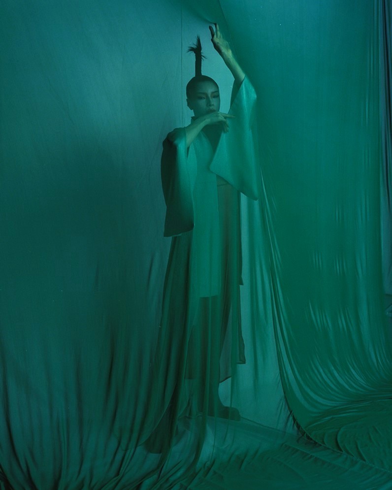 Archillect ID 377377