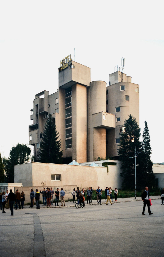 Archillect ID 377434