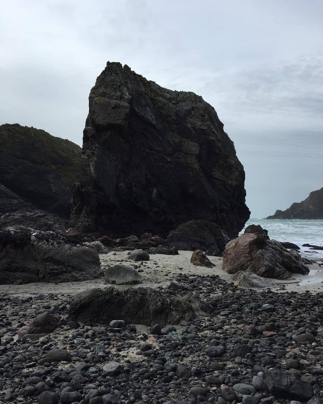 Archillect ID 377486