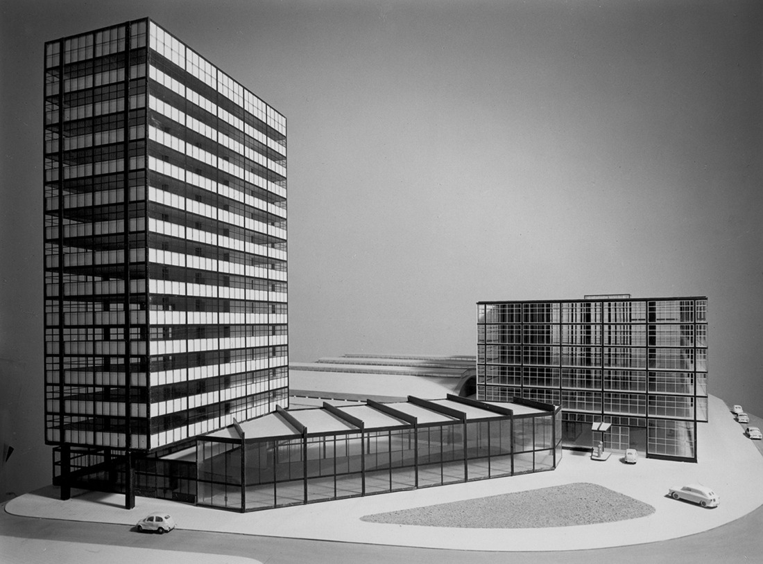 Archillect ID 377488