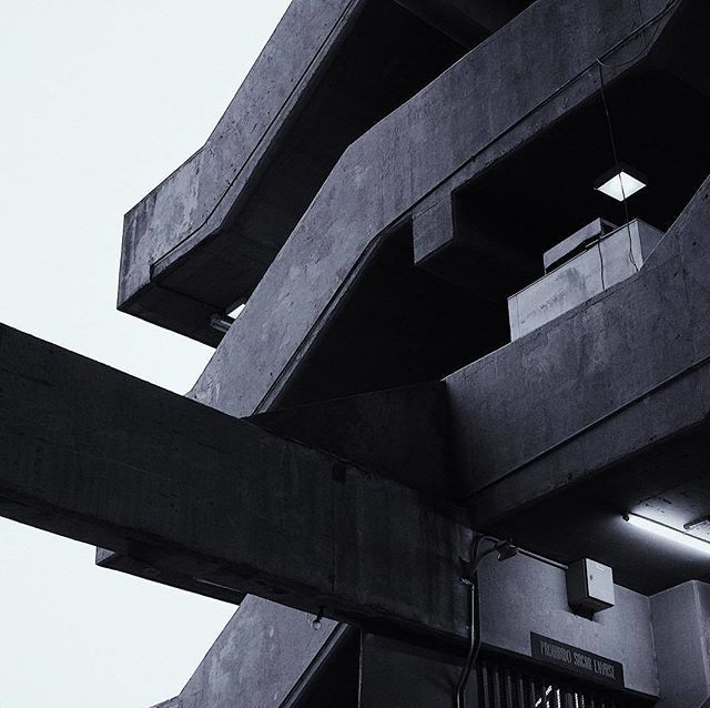 Archillect ID 377524