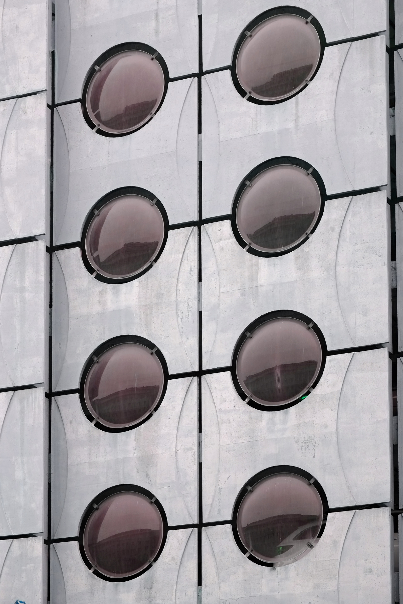 Archillect ID 377855