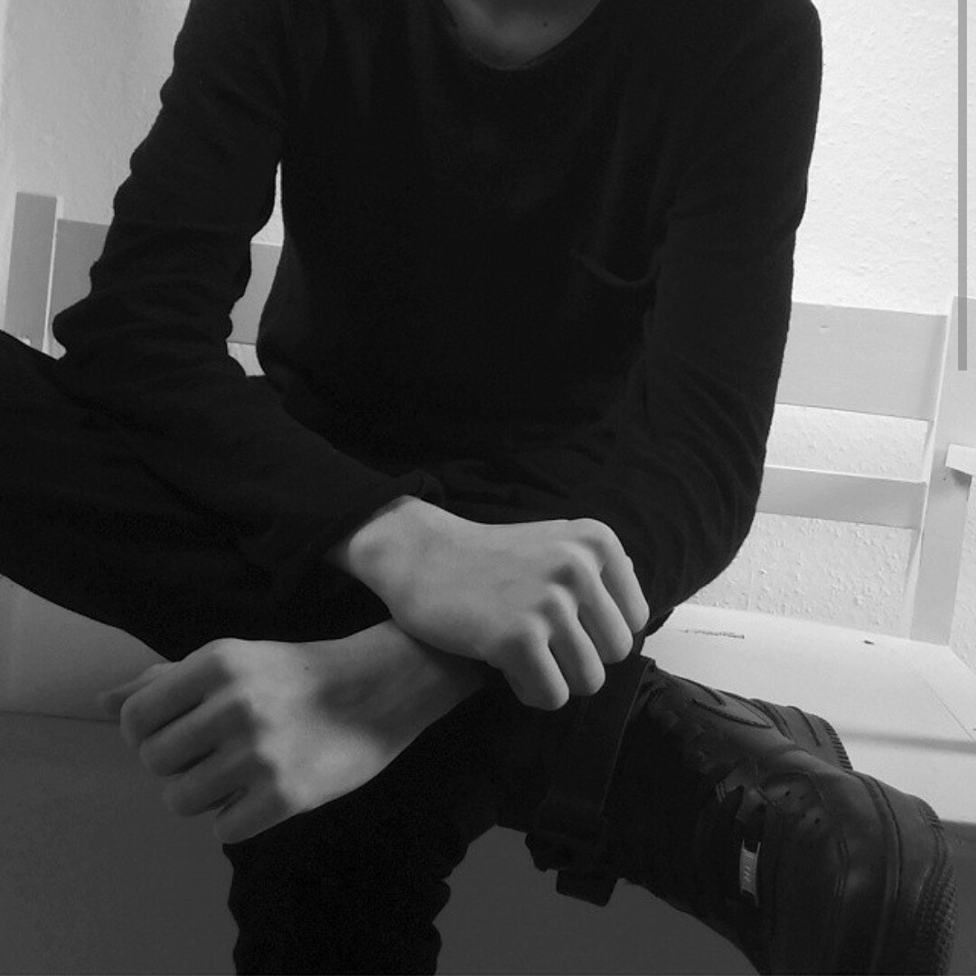 Archillect ID 377873