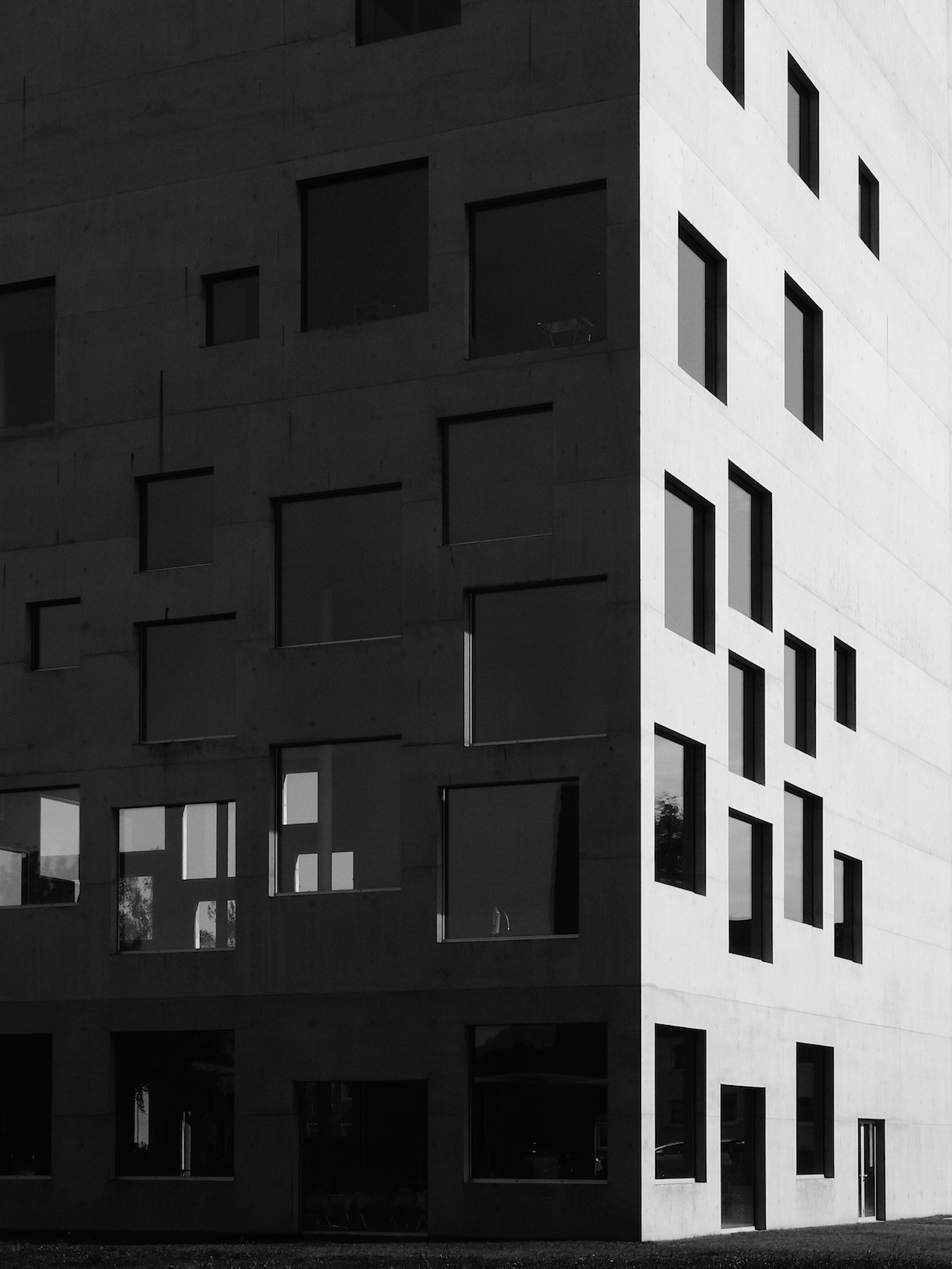 Archillect ID 377981