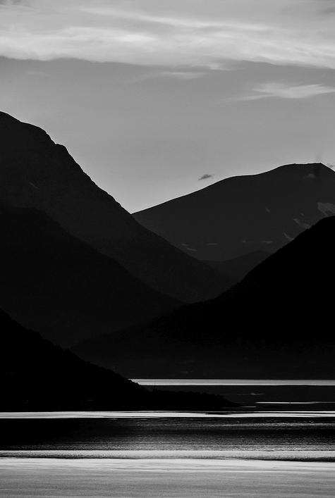 Archillect ID 378139