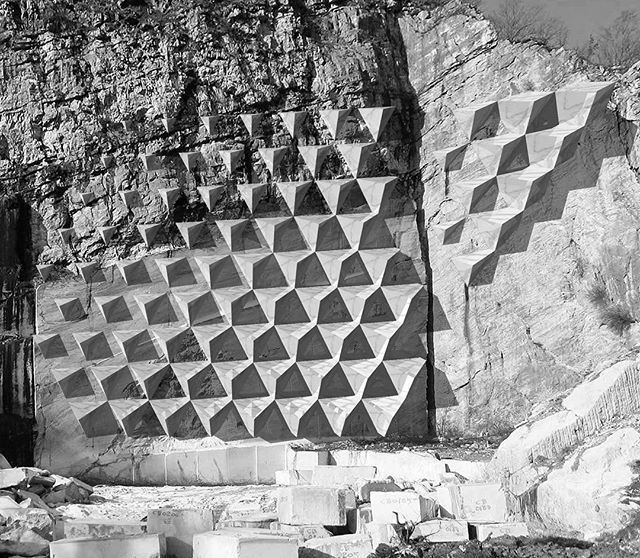 Archillect ID 378171