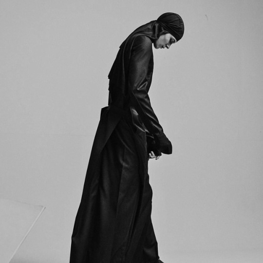 Archillect ID 378221