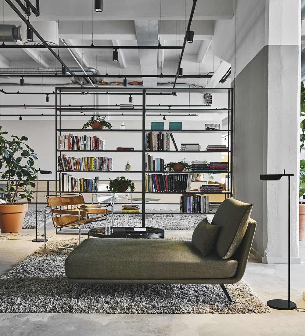 Archillect ID 378260