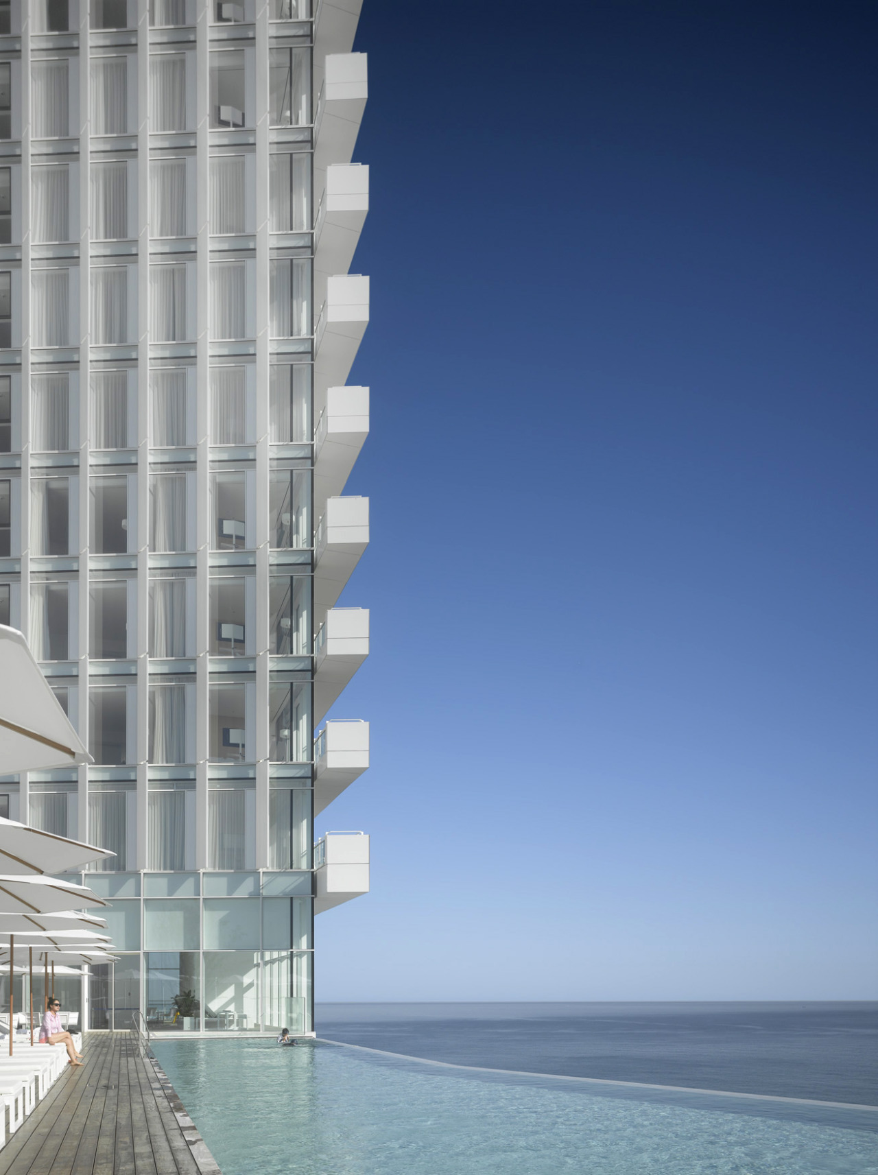 Archillect ID 378290