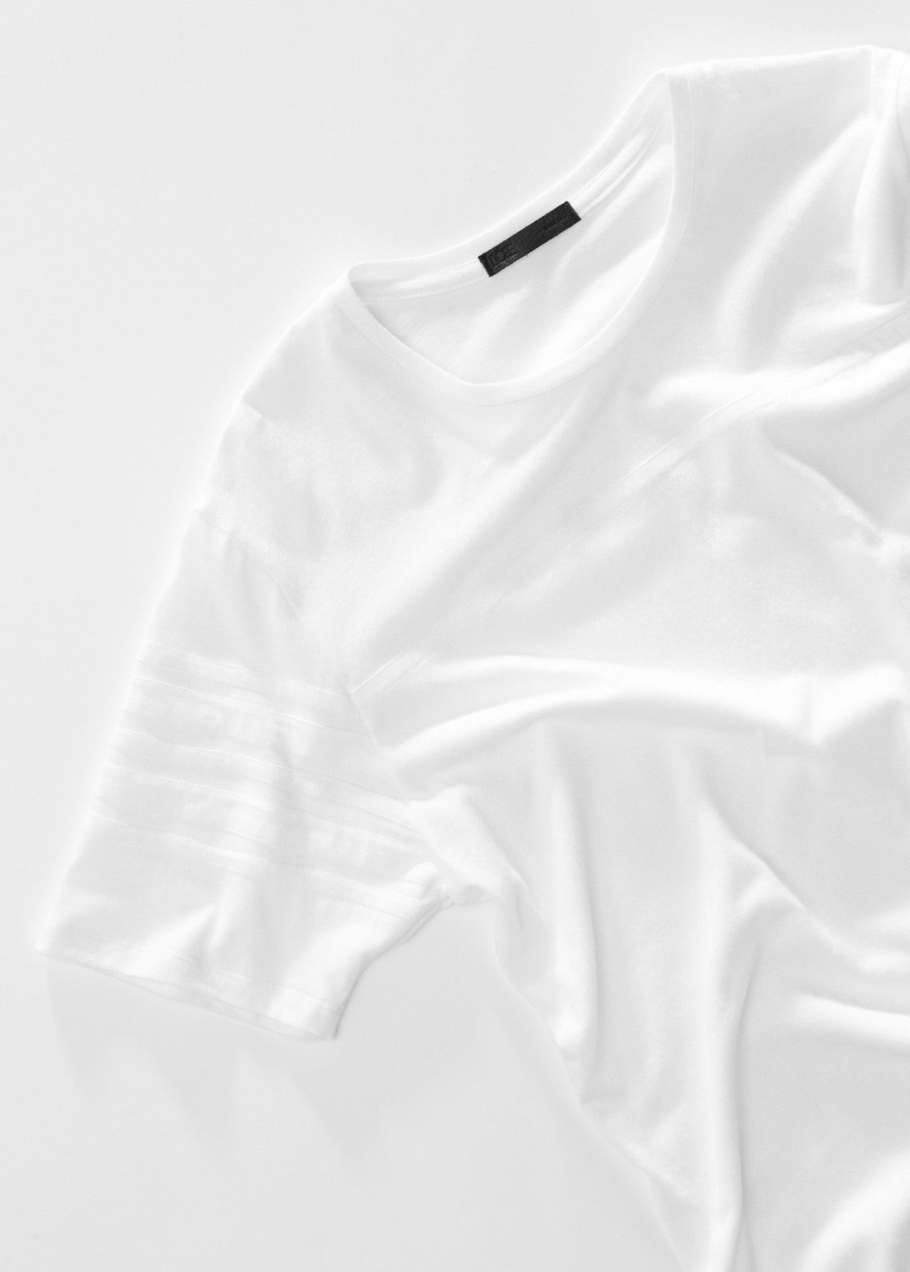 Archillect ID 378298