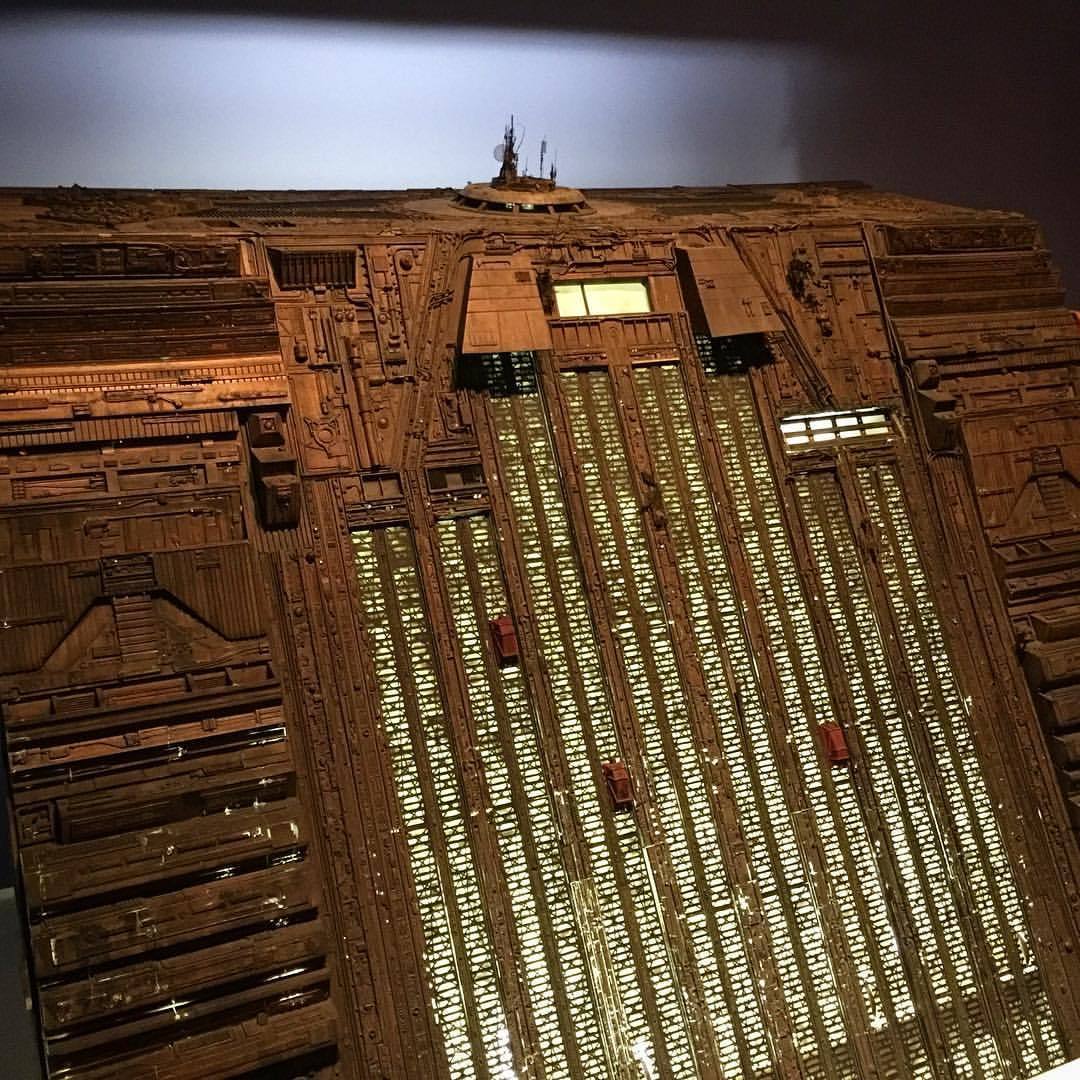 Archillect ID 378328