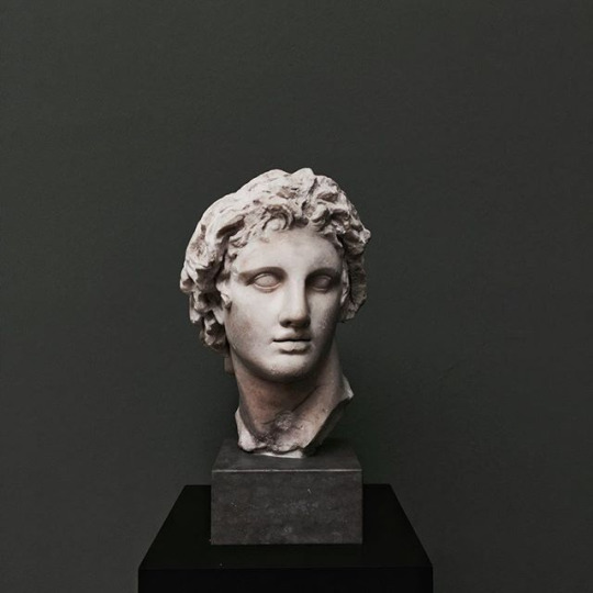 Archillect ID 378474