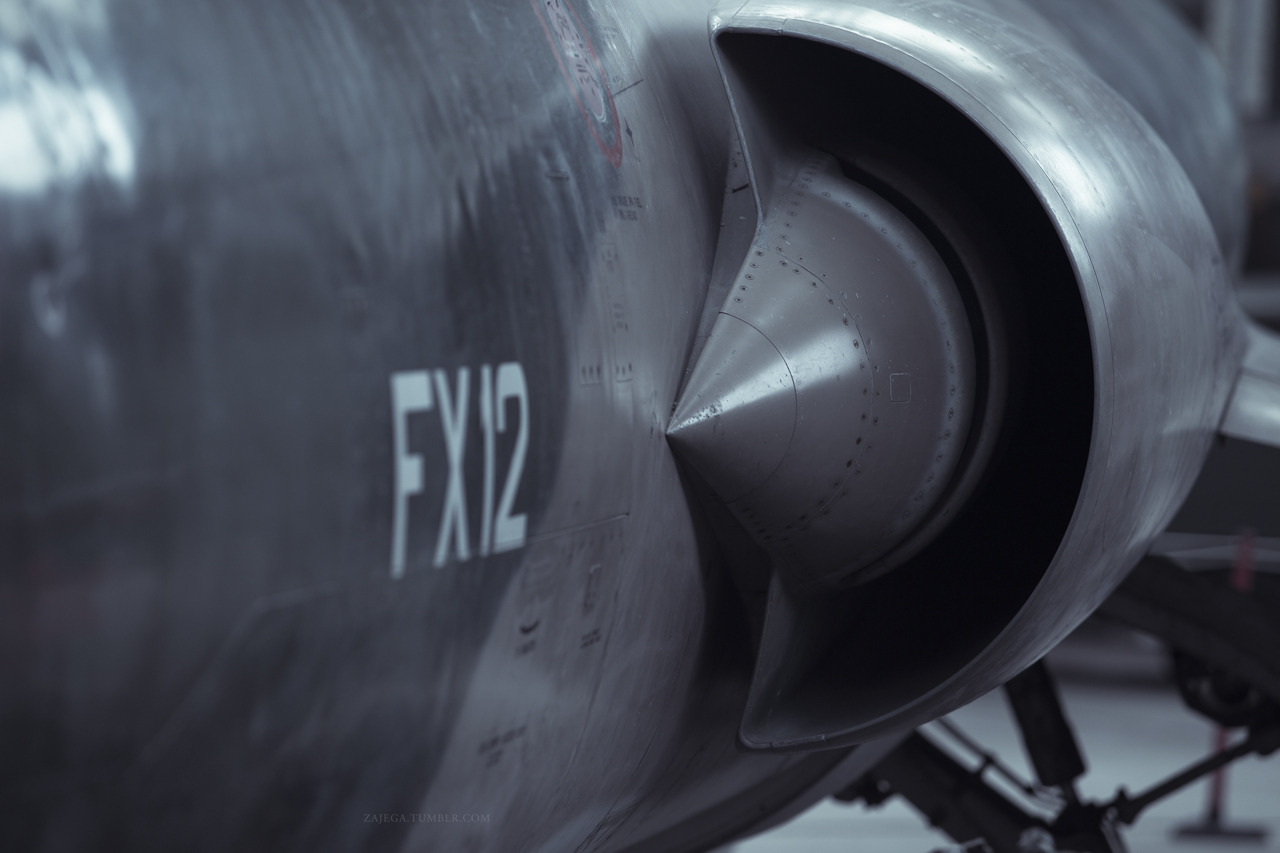 Archillect ID 378535