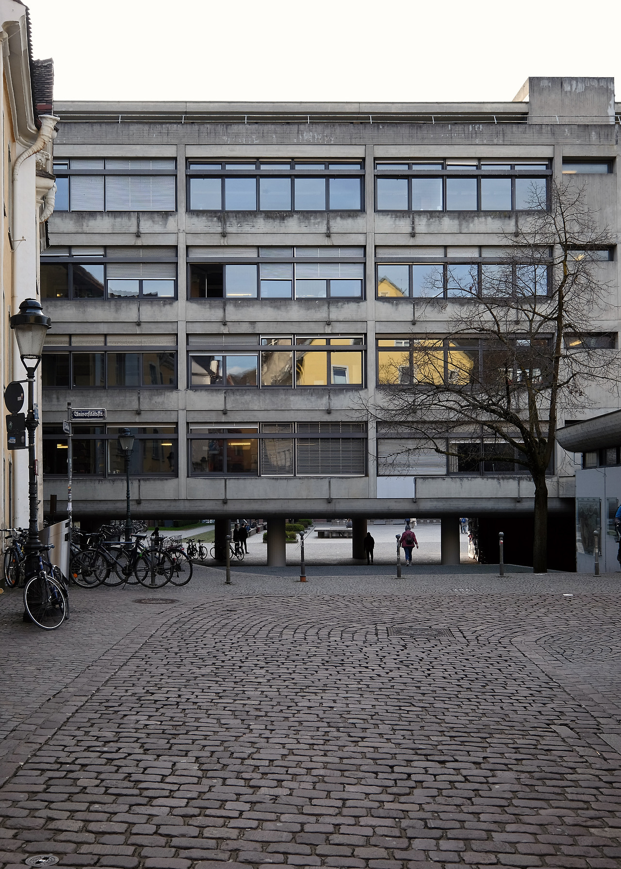 Archillect ID 378537