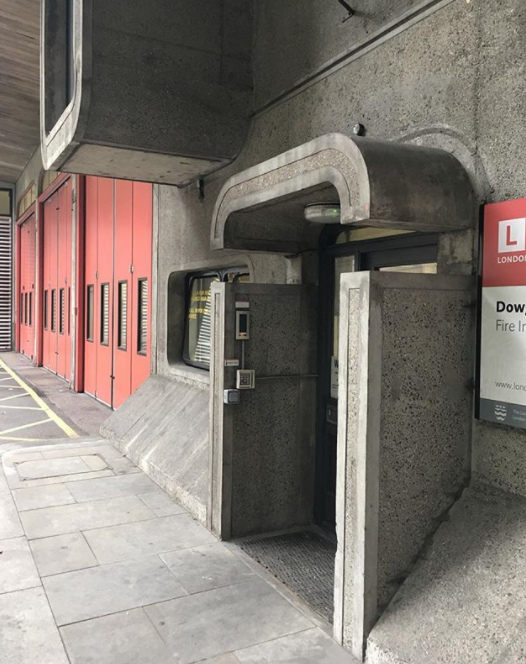 Archillect ID 378571