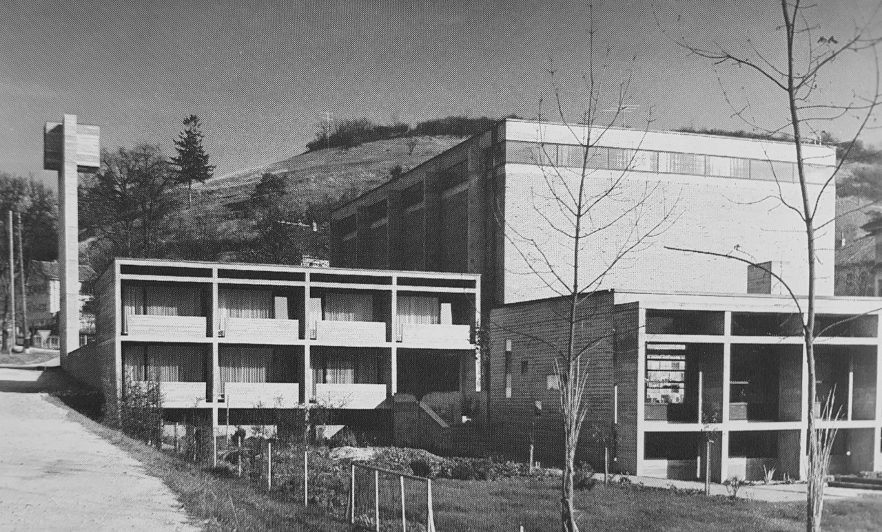 Archillect ID 378940