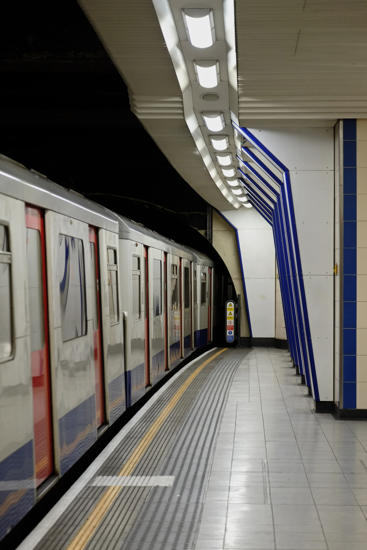 Archillect ID 378942