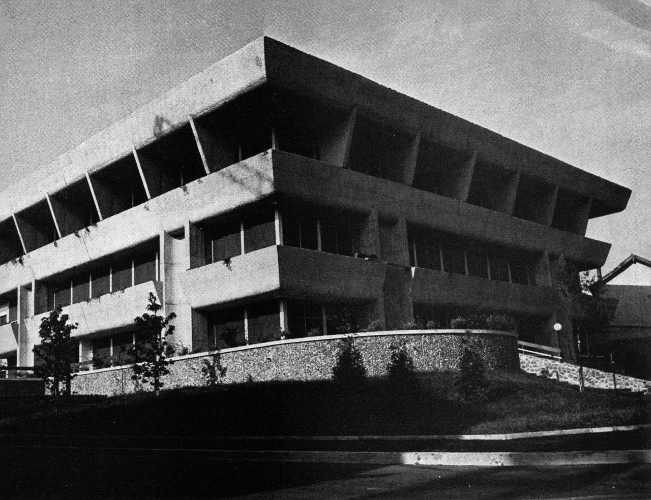 Archillect ID 379109