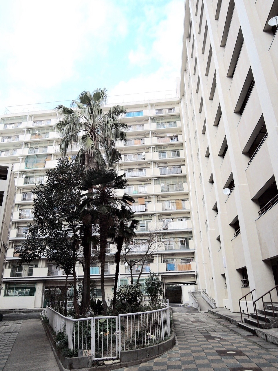 Archillect ID 379174