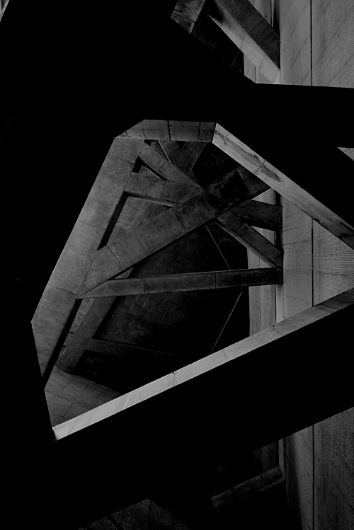 Archillect ID 379302