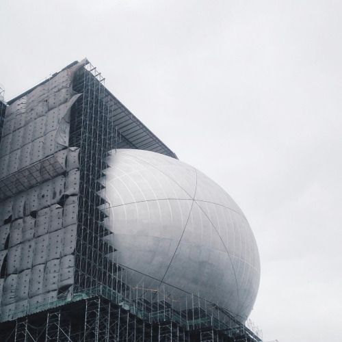 Archillect ID 379330