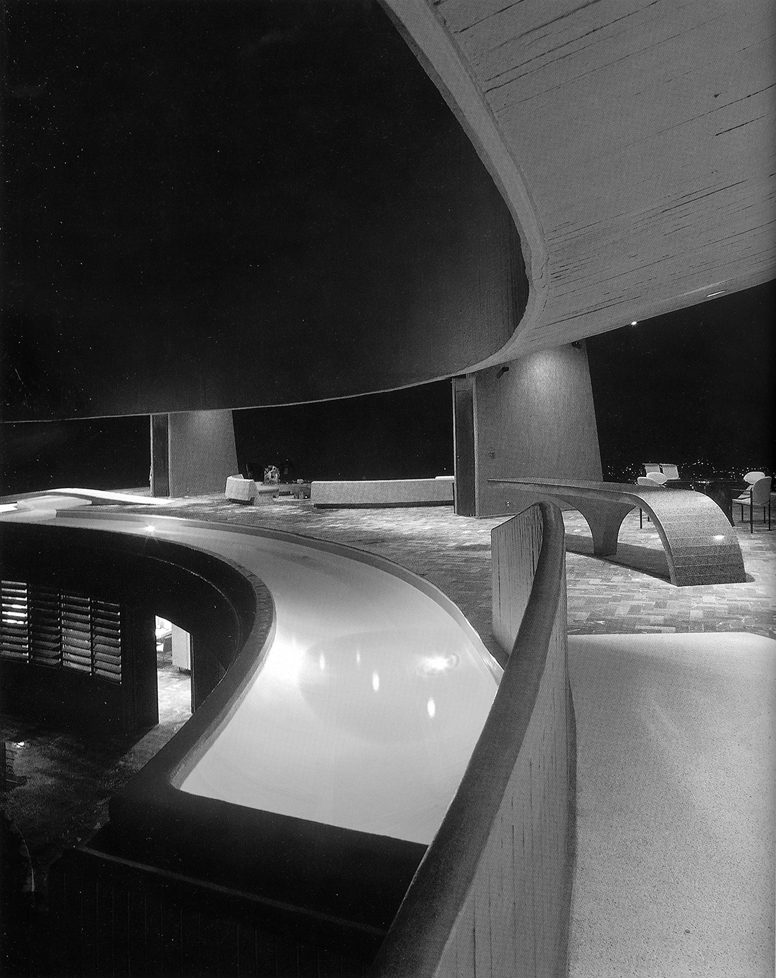 Archillect ID 379360