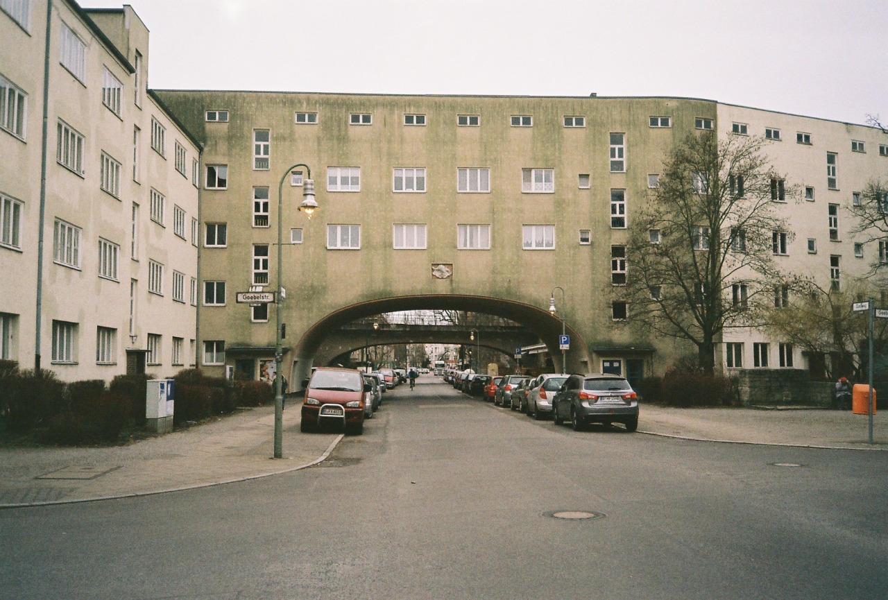 Archillect ID 379416