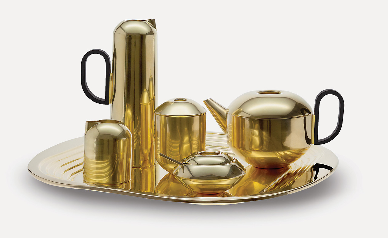 Archillect ID 379469