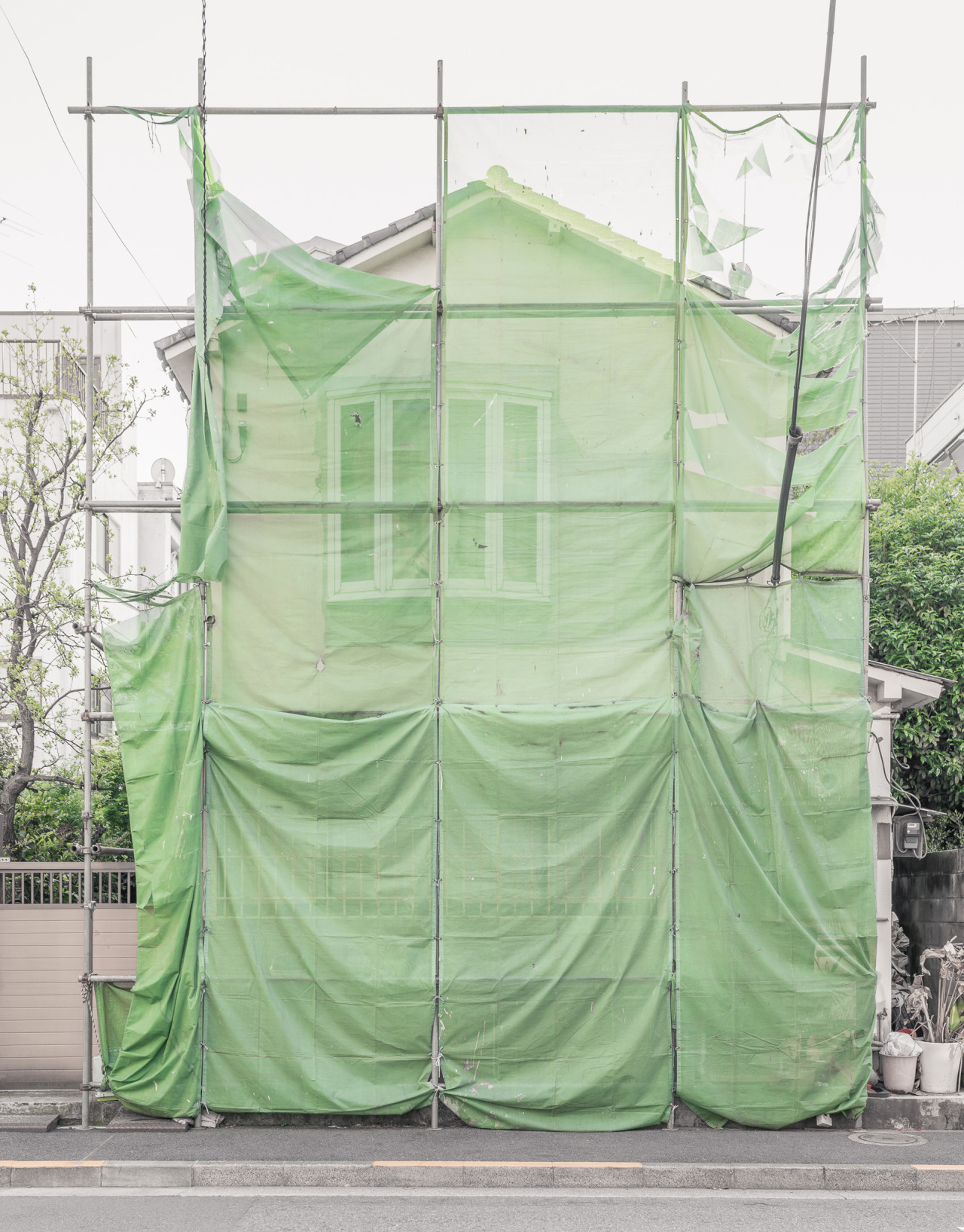 Archillect ID 379548