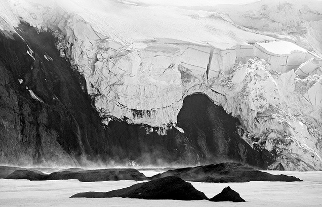 Archillect ID 379708