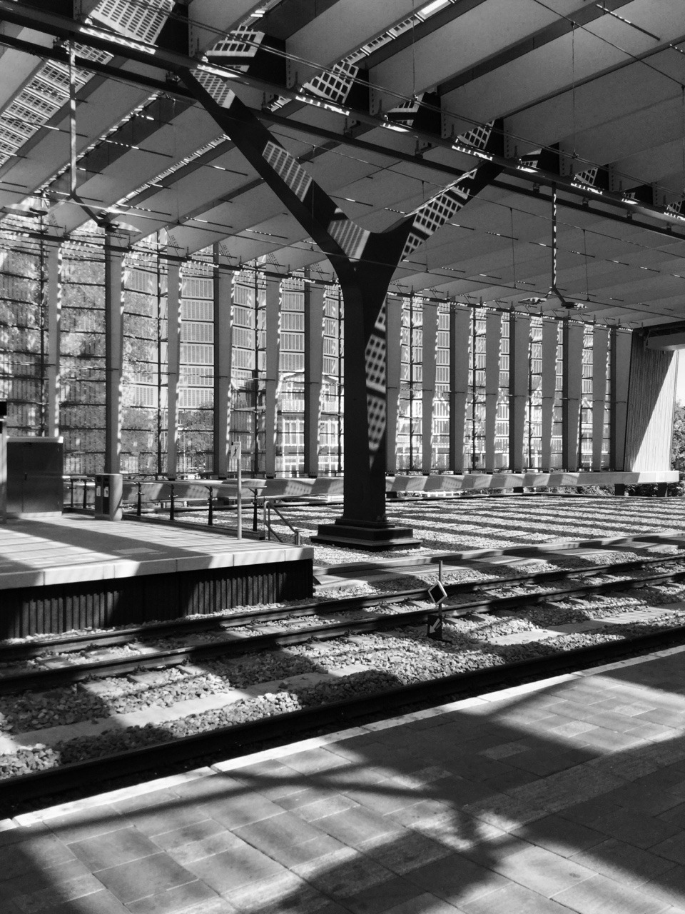 Archillect ID 379746