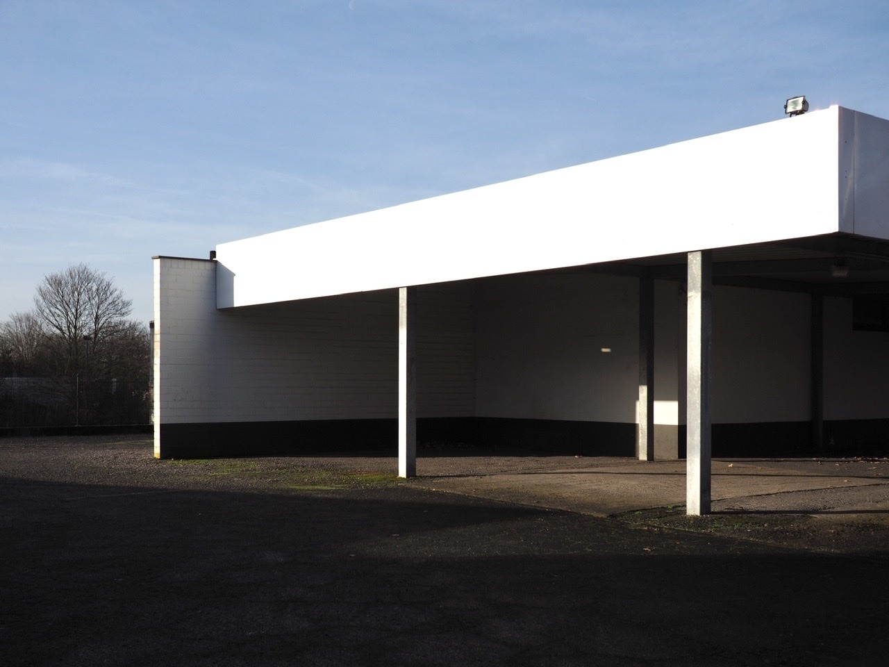 Archillect ID 379751