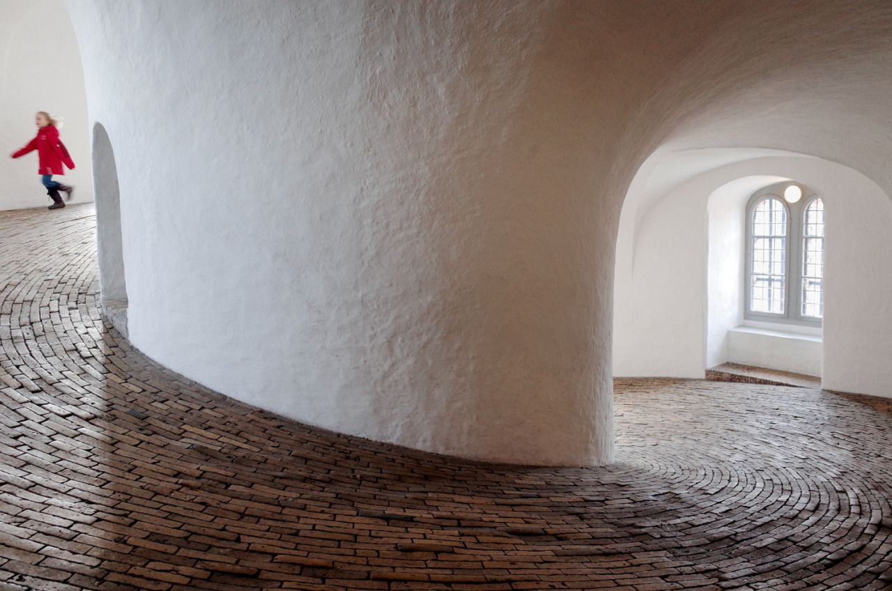 Archillect ID 379833