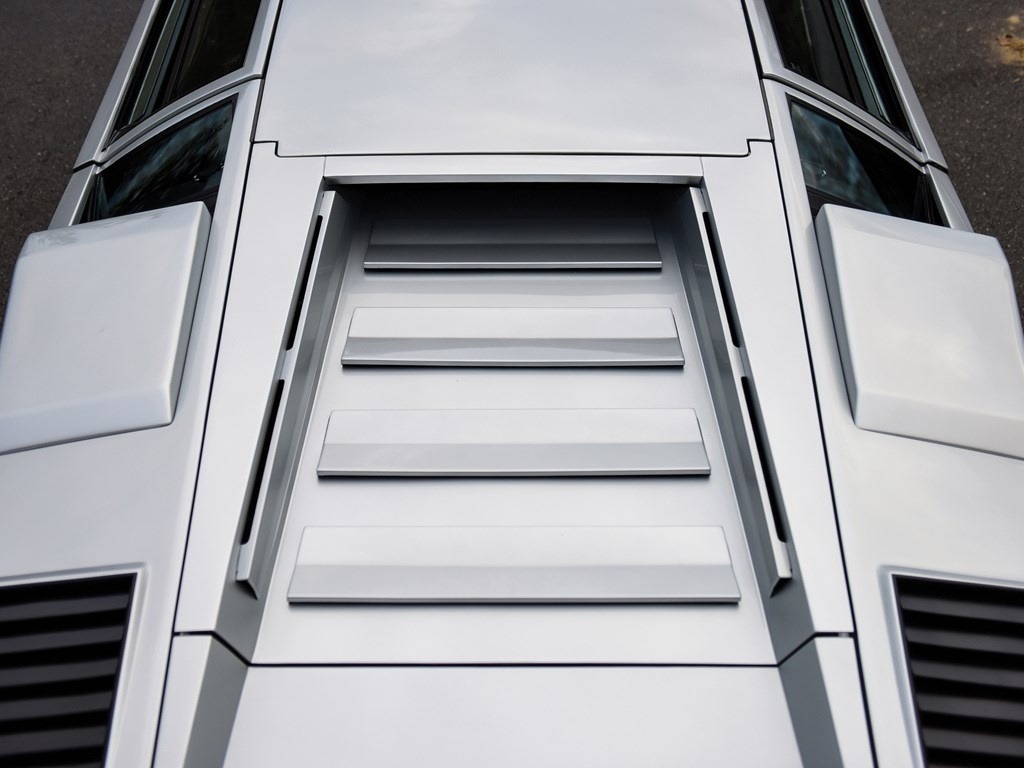 Archillect ID 379848