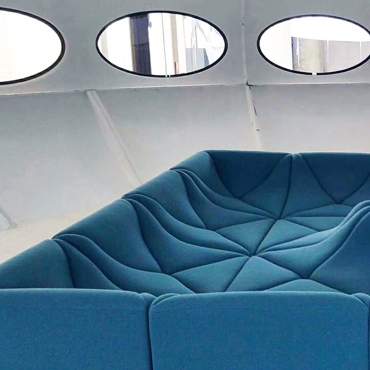 Archillect ID 379975