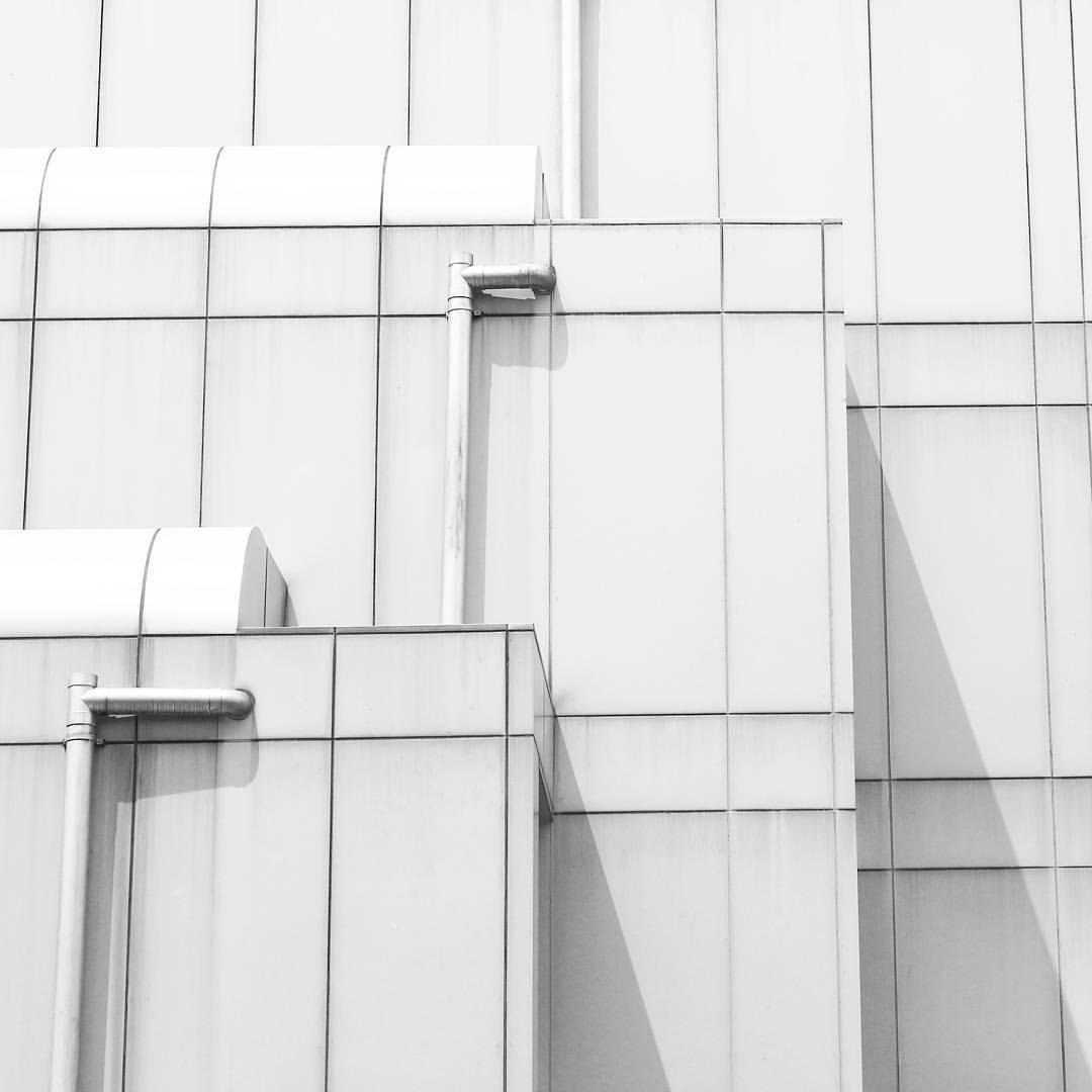 Archillect ID 379978