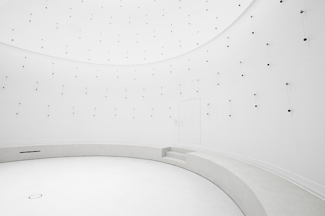 Archillect ID 379991