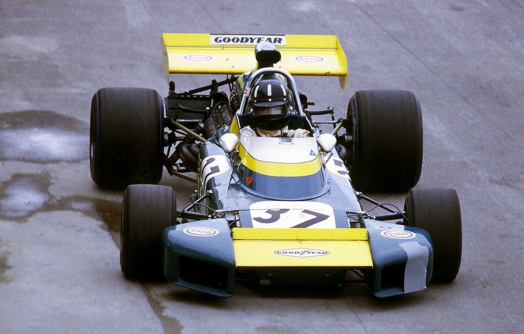 Archillect ID 380012