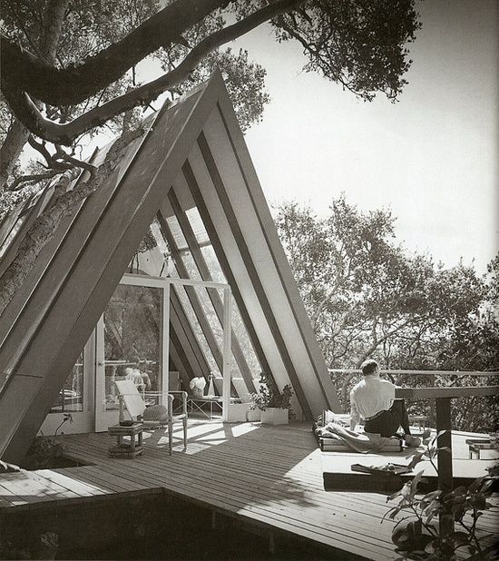 Archillect ID 380060