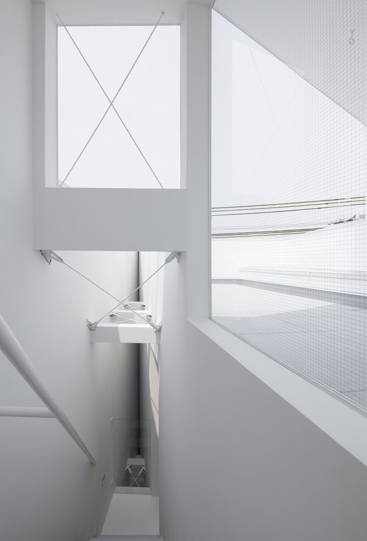 Archillect ID 380346