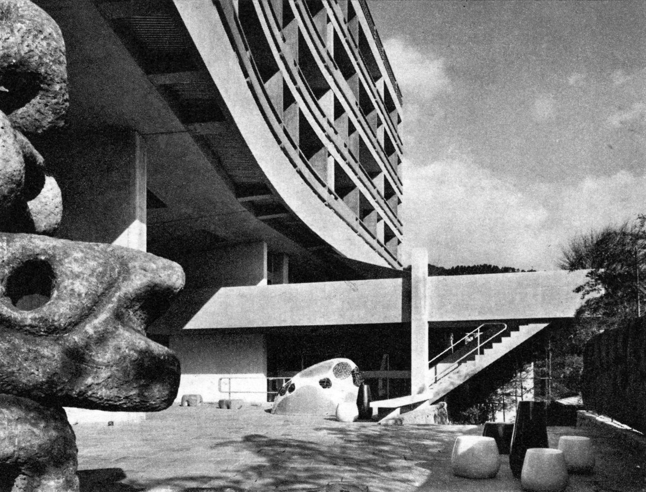 Archillect ID 380651