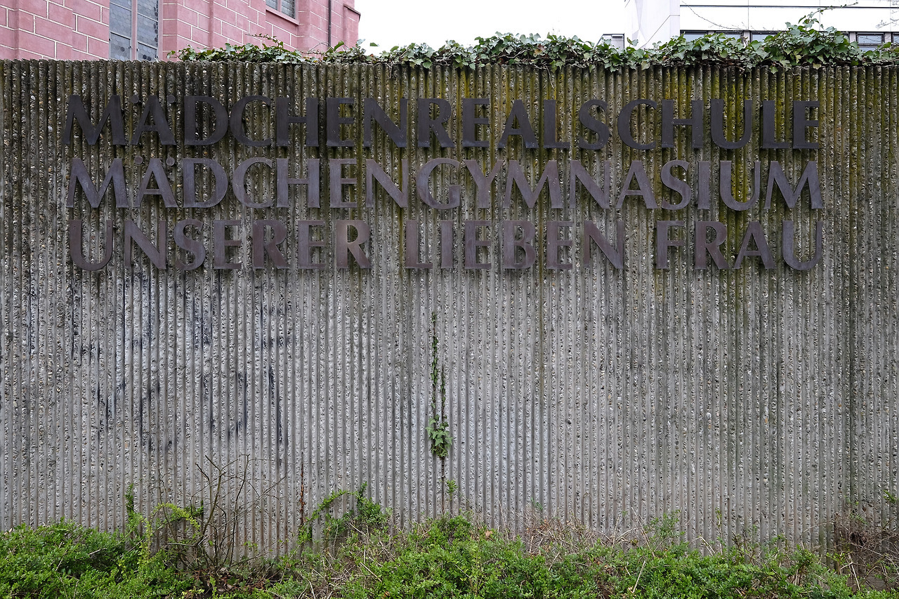 Archillect ID 380787