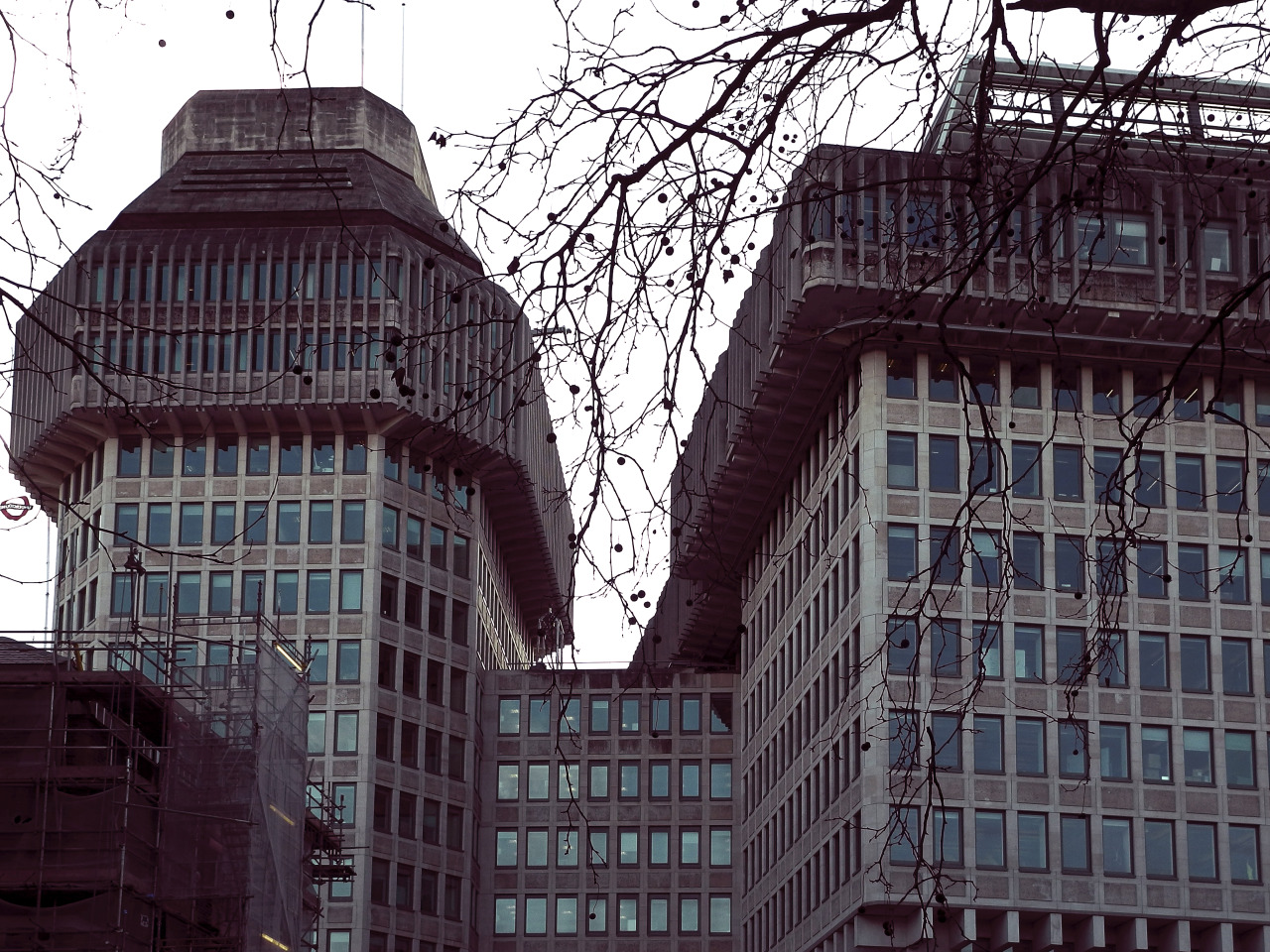 Archillect ID 380800