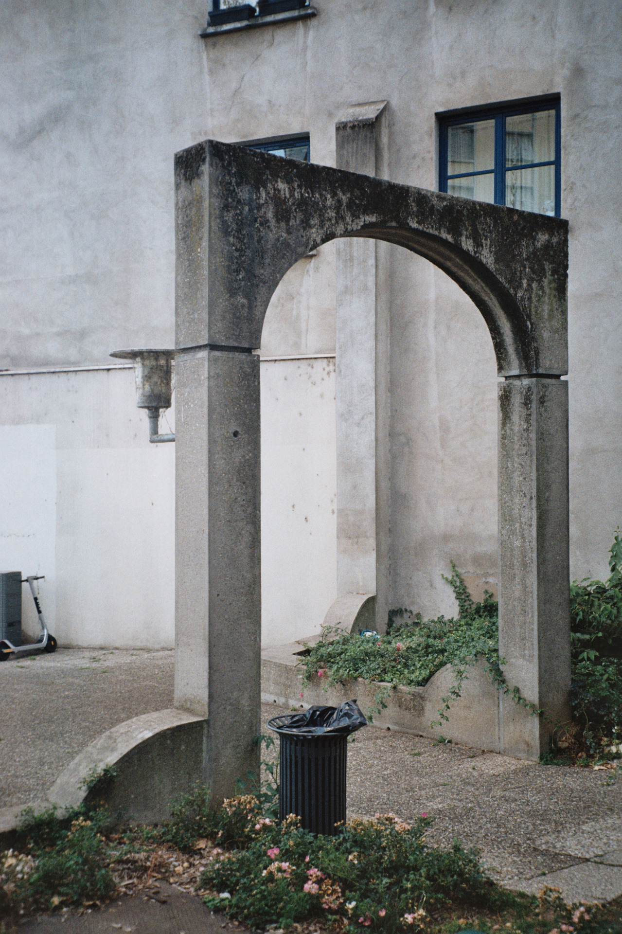 Archillect ID 380850