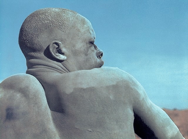 Archillect ID 380977